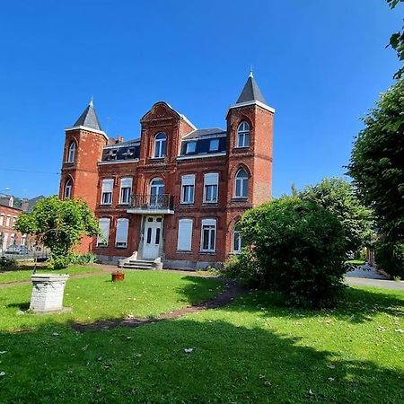 Studio En Rez De Jardin Avec Terrasse Privee - Le Petit Chateau Avesnois - Tv - Wifi - Logement Complet Avesnes-sur-Helpe Extérieur photo